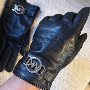 Michael Kors Black Genuine Leather Gloves for Women